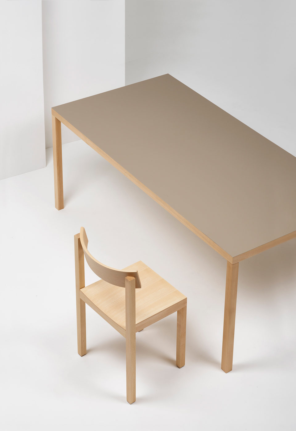 开云（中国） - 坐具|餐椅|办公家具|设计师家具|普里莫餐椅